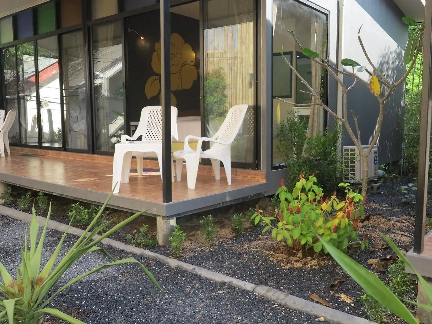 Lanta Sun Smile Place Ko Lanta ゲストハウス